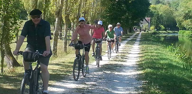 L'Art de Vivre barge and biking in Burgundy