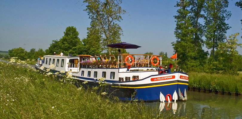 La Belle Epoque barge cruise on Nivernais Canal, France