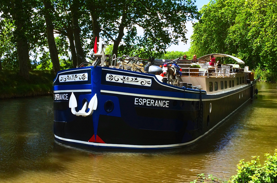 Peaceful cruise on the Midi Canal