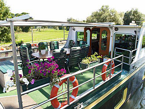 La Nouvelle Etoile large deck La Nouvelle Etoile large deck