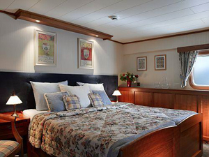 La Nouvelle Etoile large suite La Nouvelle Etoile large suite