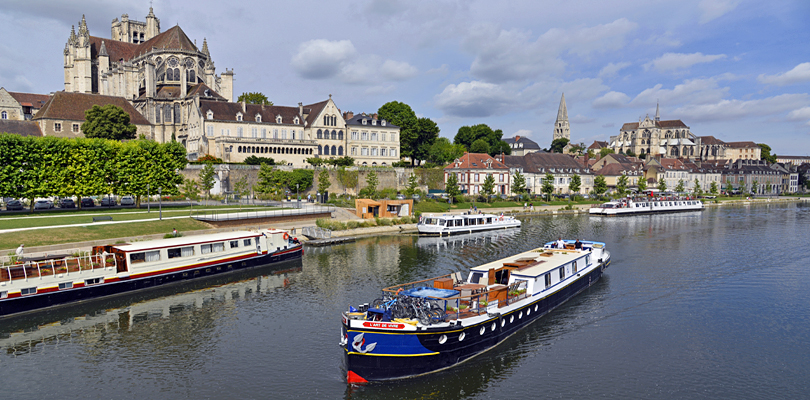 Yonne River through Auxerre