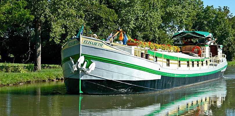 Elisabeth barge cruise on Northern Burgundy Canal, France