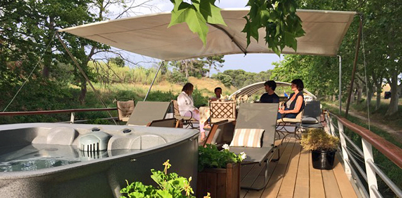 Esperance guests relax on deck