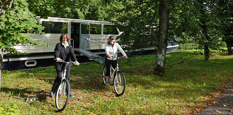 Grand Victoria biking