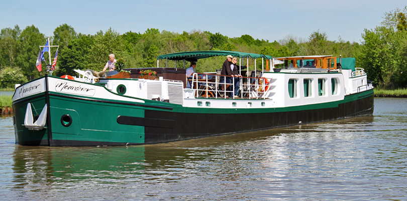 Meanderer barge cruise in the Upper Loire, France