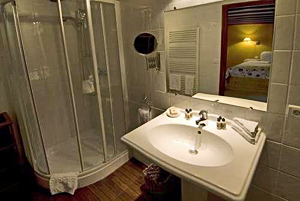 Renaissance ensuite bathrooms