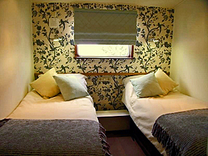 Savoir Vivre twin stateroom