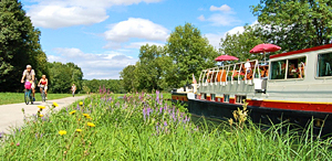 Biking with Barge Luciole