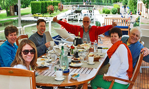 Lunch aboard Apres Tout