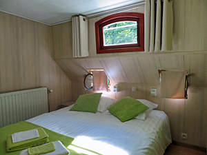 Johanna cabin with queen bed