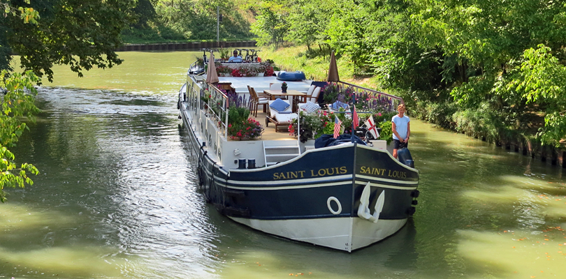 Saint Louis barge cruise, near Bordeaux, on Canal de Garonne, Southwest France